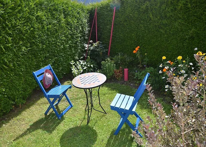 Moederndorfer, Apartament *