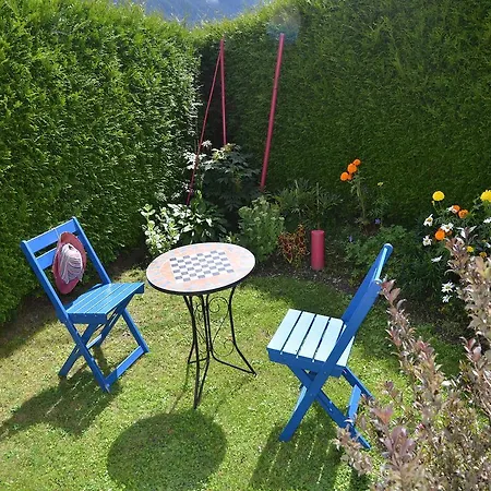 Moederndorfer, Apartamento *