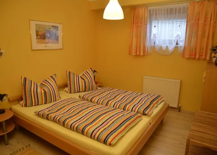 Moederndorfer, Apartamento *