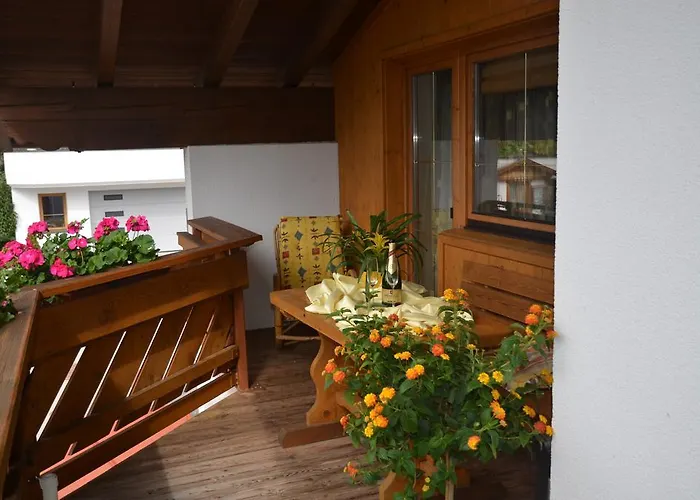 Moederndorfer, Apartamento *