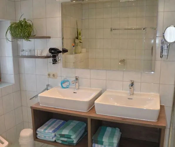 Moederndorfer, Apartamento